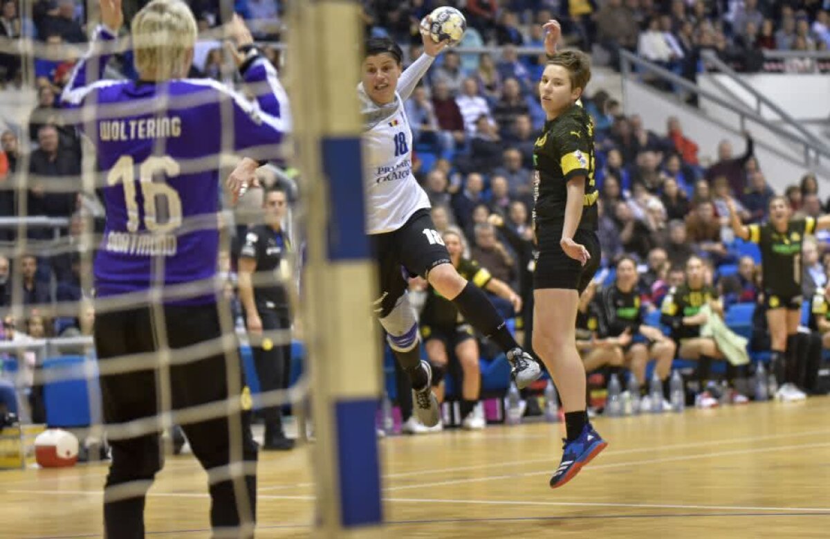 GALERIE FOTO Calificare! Decimată de accidentări, SCM Craiova a luptat eroic și e din nou în grupele Cupei EHF