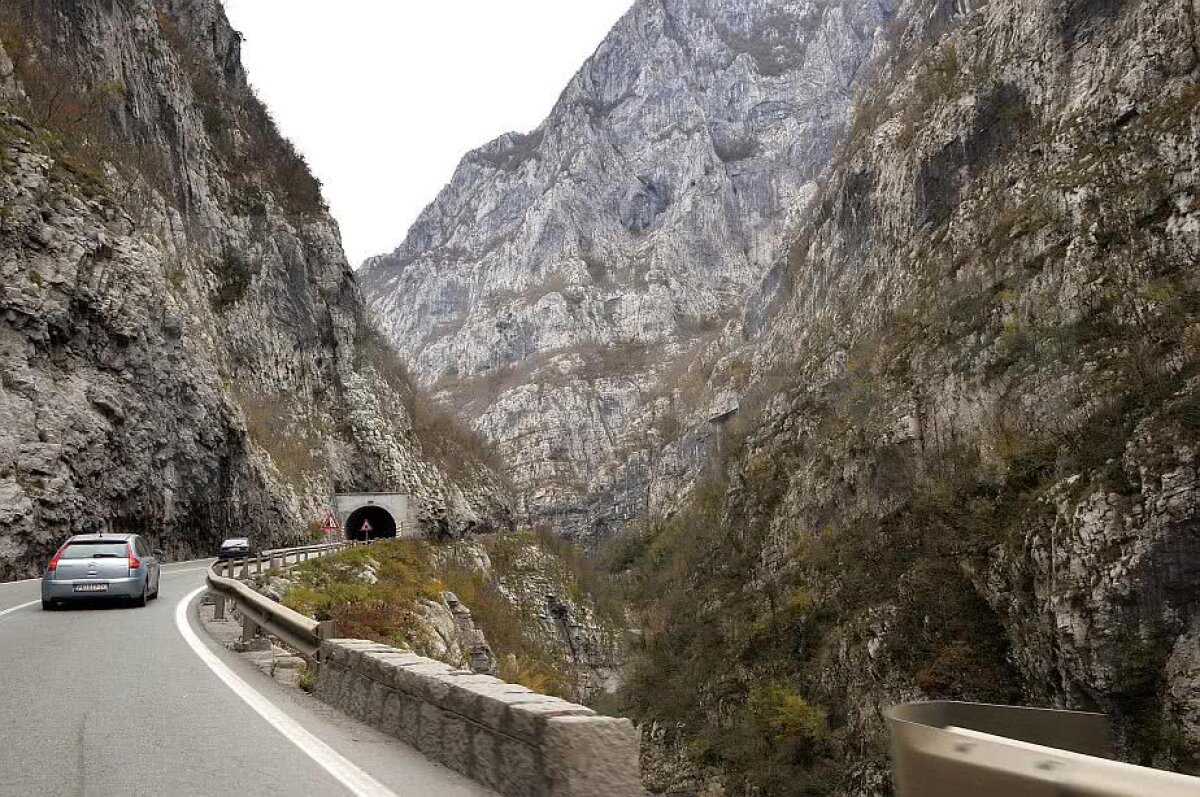 FOTOREPORTAJ Podgorica prin ochii Cristinei » Românca de la Buducnost prezintă orașul unde "tricolorii" joacă decisivul cu Muntenegru