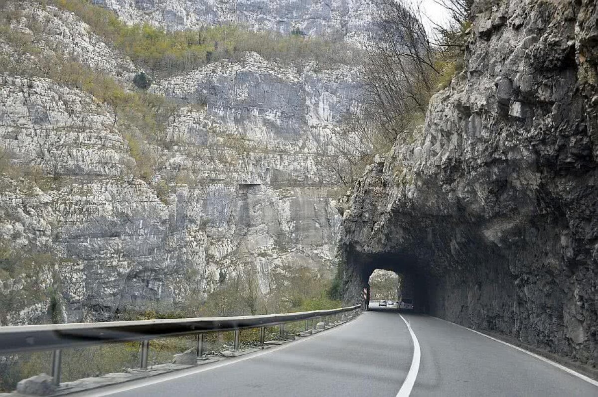 FOTOREPORTAJ Podgorica prin ochii Cristinei » Românca de la Buducnost prezintă orașul unde "tricolorii" joacă decisivul cu Muntenegru