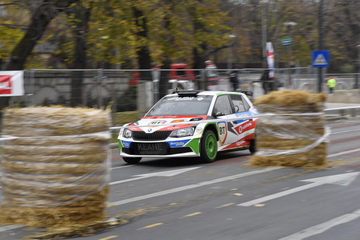 GALERIE FOTO Show grandios pe Kiseleff » Lucian Răduț a câștigat Campionatul Naţional de Super Rally de la București