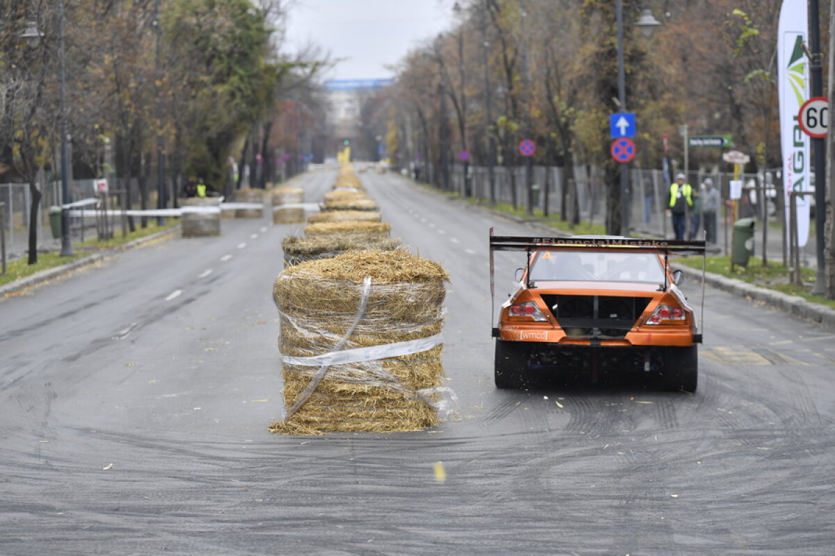 GALERIE FOTO Show grandios pe Kiseleff » Lucian Răduț a câștigat Campionatul Naţional de Super Rally de la București