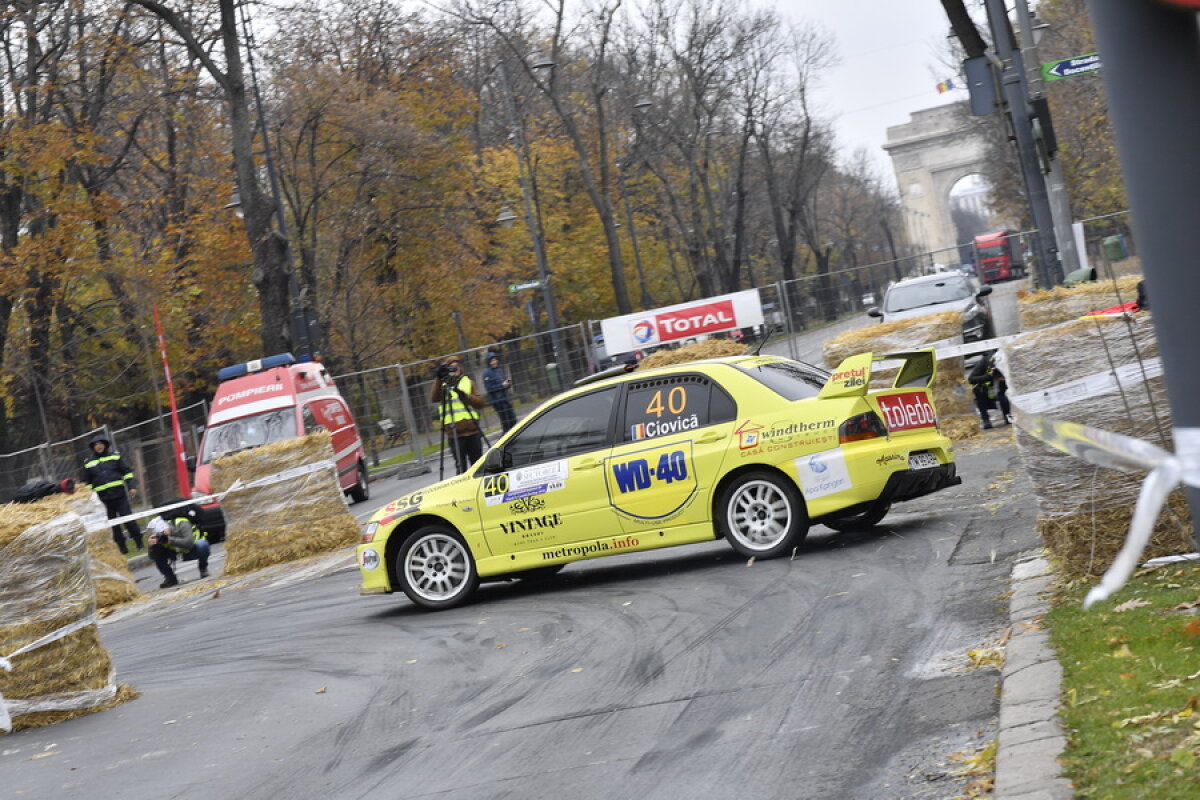 GALERIE FOTO Show grandios pe Kiseleff » Lucian Răduț a câștigat Campionatul Naţional de Super Rally de la București