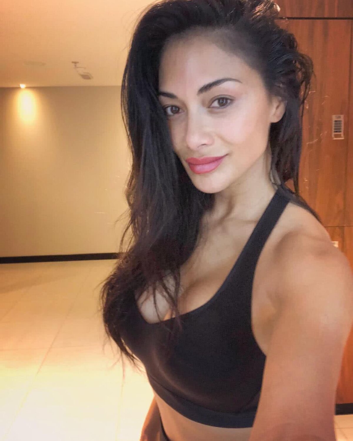 FOTO Farmecul nu se pierde! Nicole Scherzinger, imagini provocatoare pe net: ”Niciodată nu e prea târziu să ...”