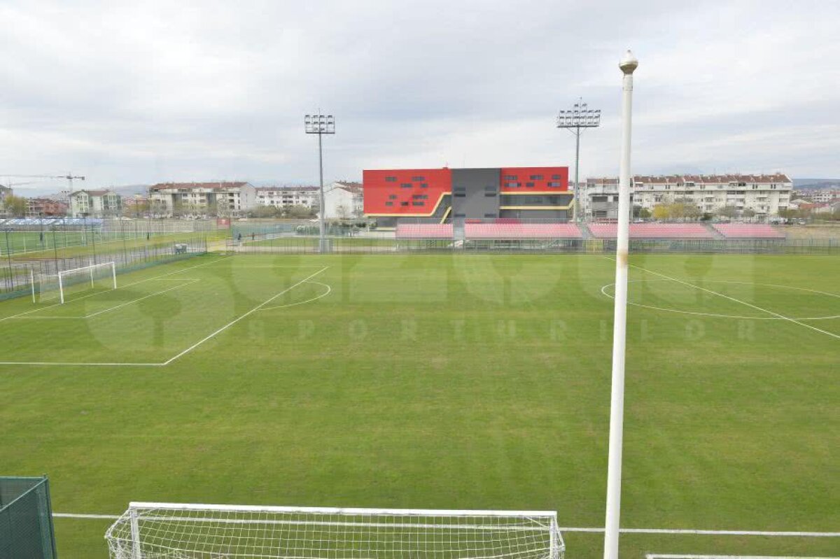 MUNTENEGRU - ROMÂNIA // Corespondență de la Podgorica » Sediul federației, ridicat din banii UEFA