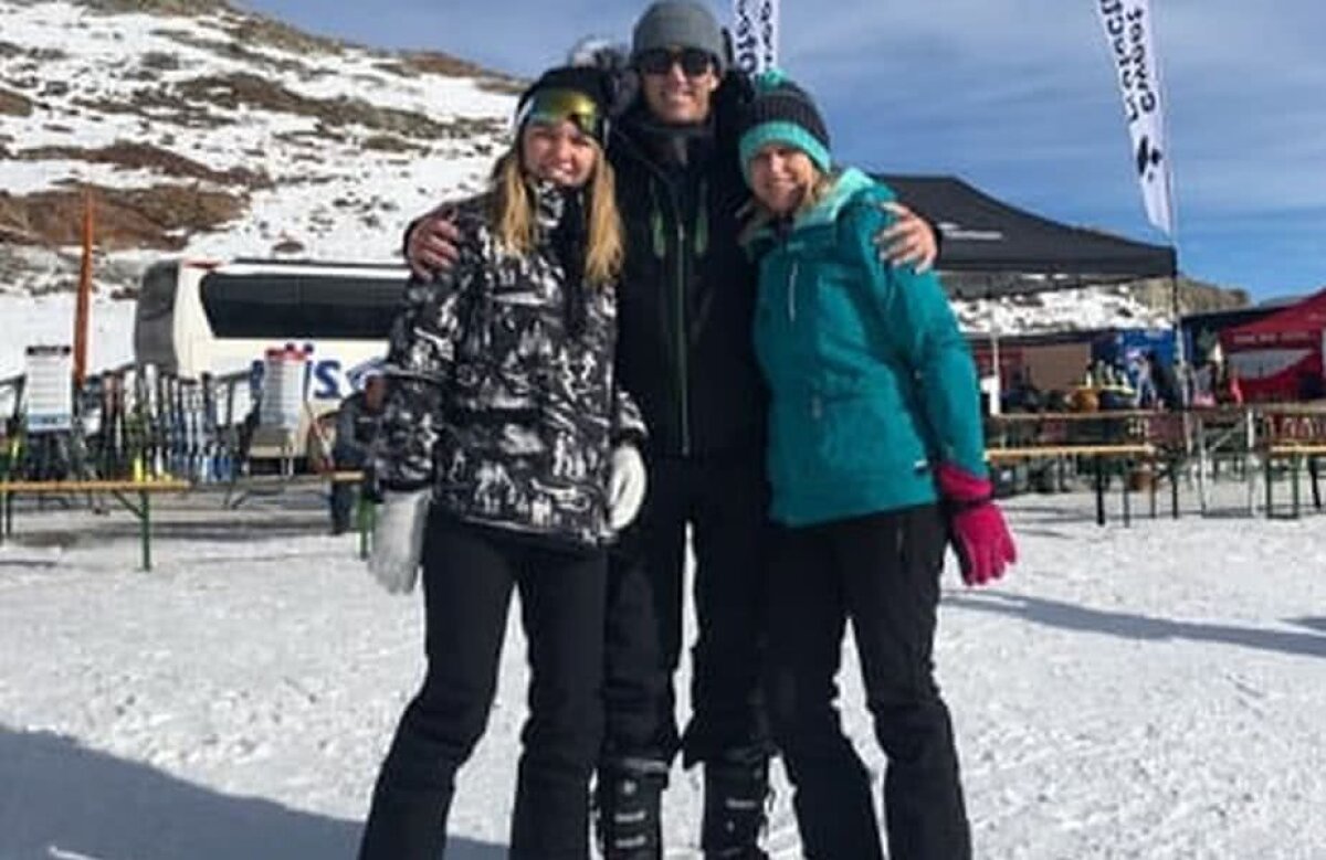 GALERIE FOTO Au încetat colaborarea, dar asta nu i-a oprit să meargă împreună în vacanță » Imagini spectaculoase cu Simona Halep și Darren Cahill în Alpii austrieci