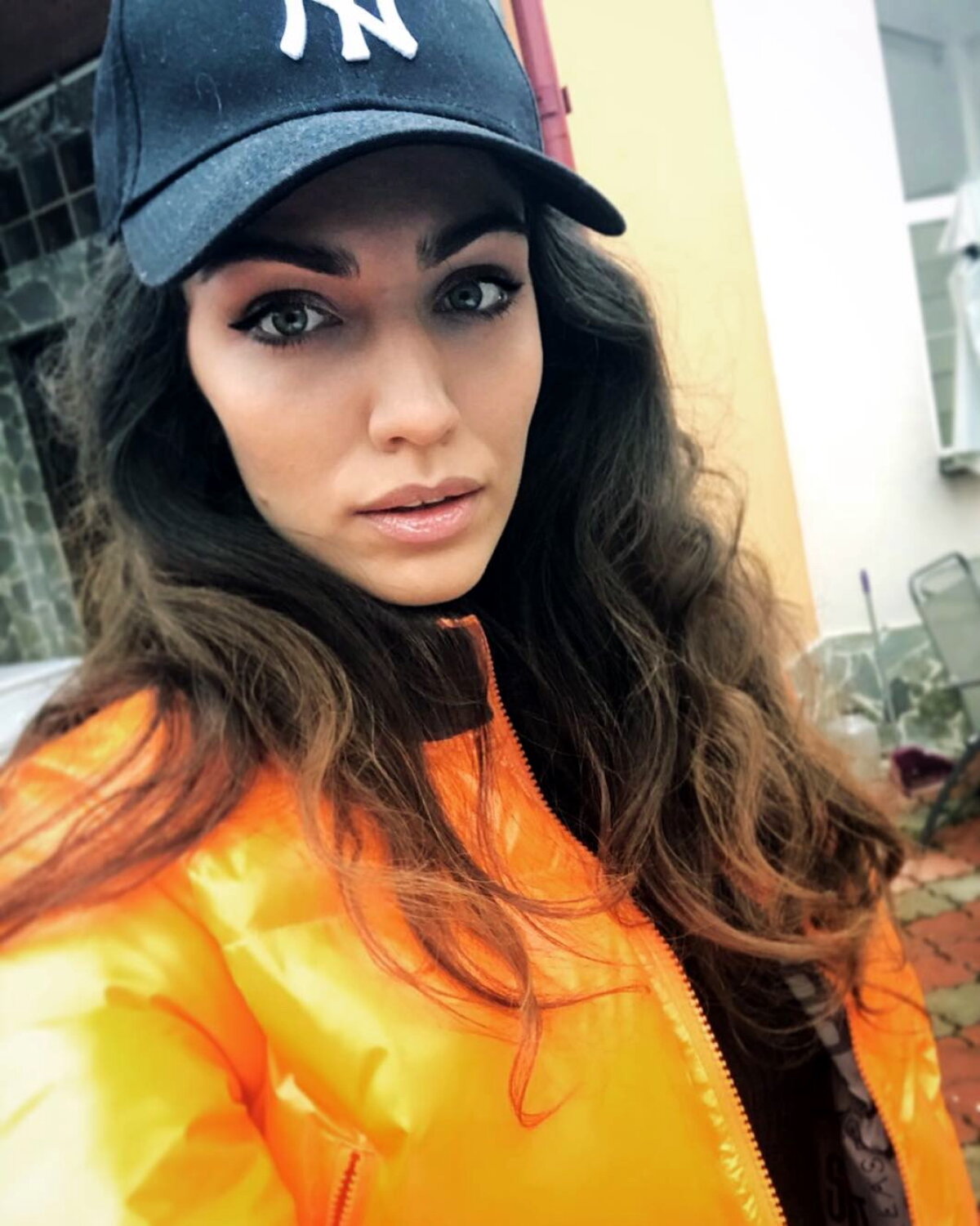 GALERIE FOTO SUPER-HOT » Diva care a renunţat la o carieră de fotomodel în favoarea muzicii și iubește sporturile extreme!