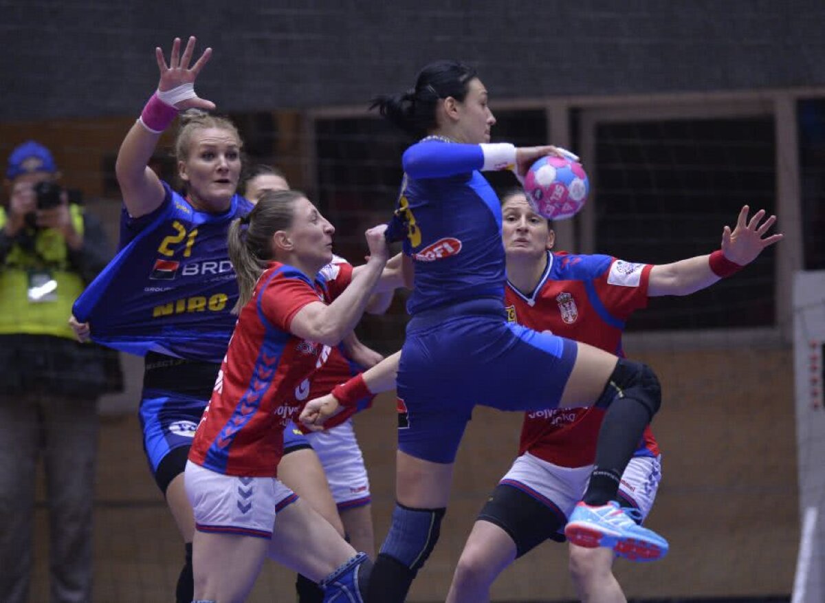 TROFEUL CARPAȚI // România A - Serbia 29-26 » Selecționerul Ambros Martin pus într-o situație unică: "Nici nu știu pe ce bancă voi sta"