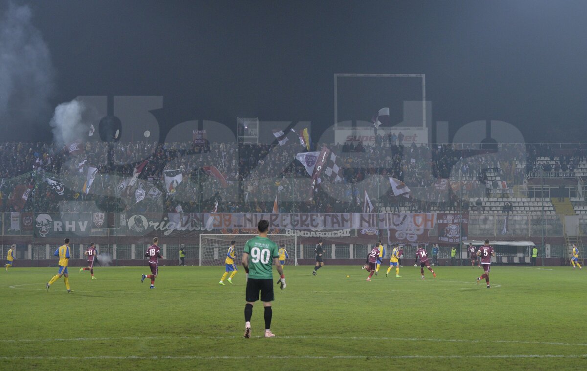 VIDEO + FOTO Daniel Pancu și vechiul Giulești s-au retras! Rapid, victorie în ultima partidă pe stadionul vechi de 79 de ani