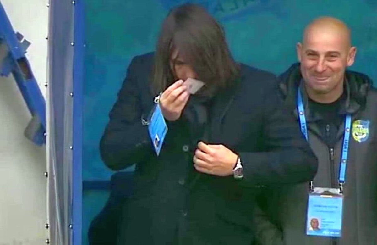 GALERIE FOTO Dan Alexa, pe urmele lui Anghel Iordănescu » Cum l-au surprins camerele TV înaintea meciului de azi