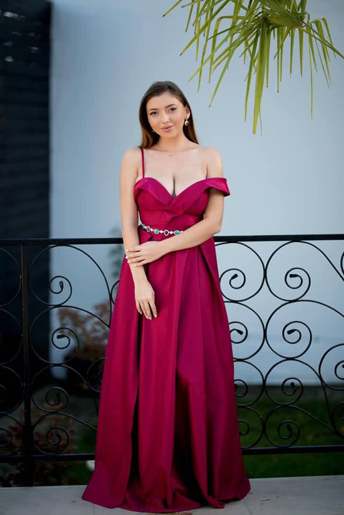 FOTO Cea mai HOT fană a Stelei lovește din nou! Nimeni nu se mai poate concentra când apare pe stadion