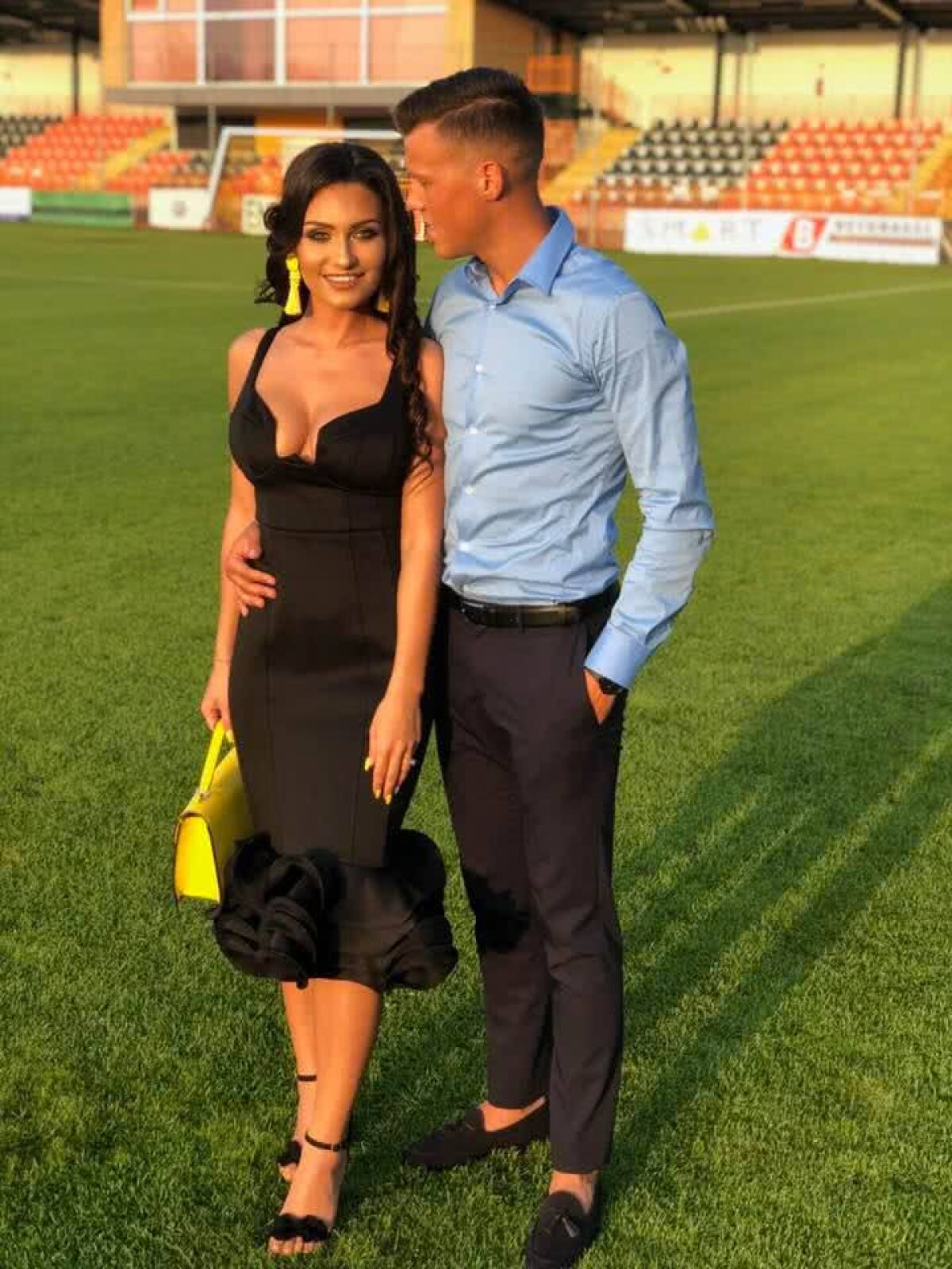 GALERIE FOTO Ay, Carina! Iubita fotbalistului dorit de Becali ar intra în top la FCSB