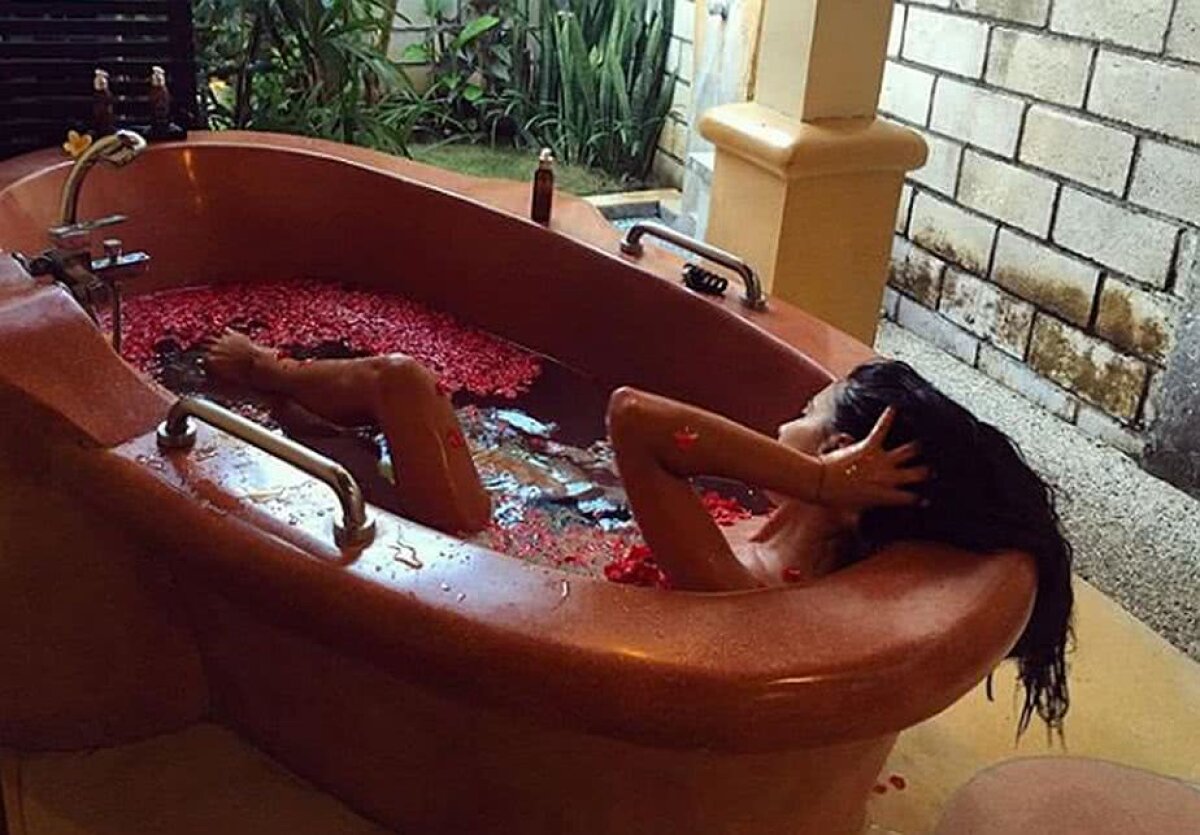 GALERIE FOTO Alex Maxim nu joacă la Mainz, dar are cu ce se mândri! Cristina Roventa, iubita lui, face senzație pe Instagram cu pozele SUPERSEXY