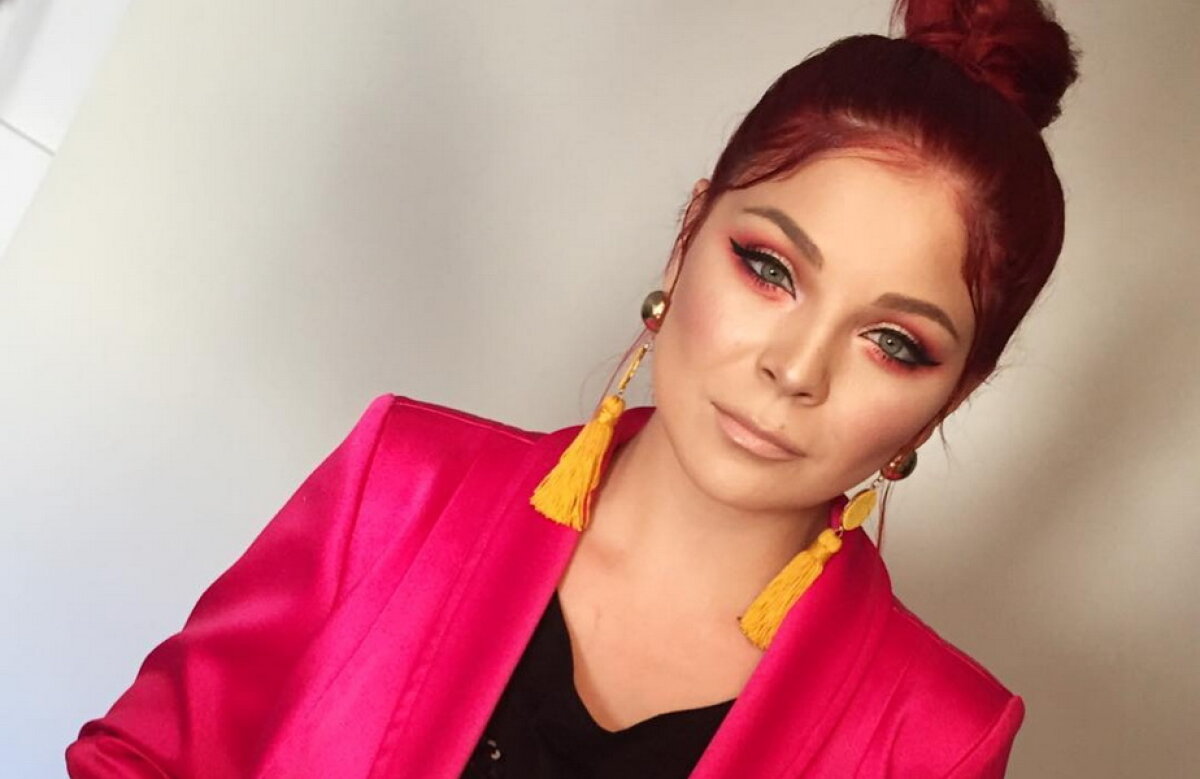 GALERIE FOTO  Face show printre aparate » Merge în fiecare zi la sală, unde are un program special de pregătire cu parte de cardio și ședință de înot