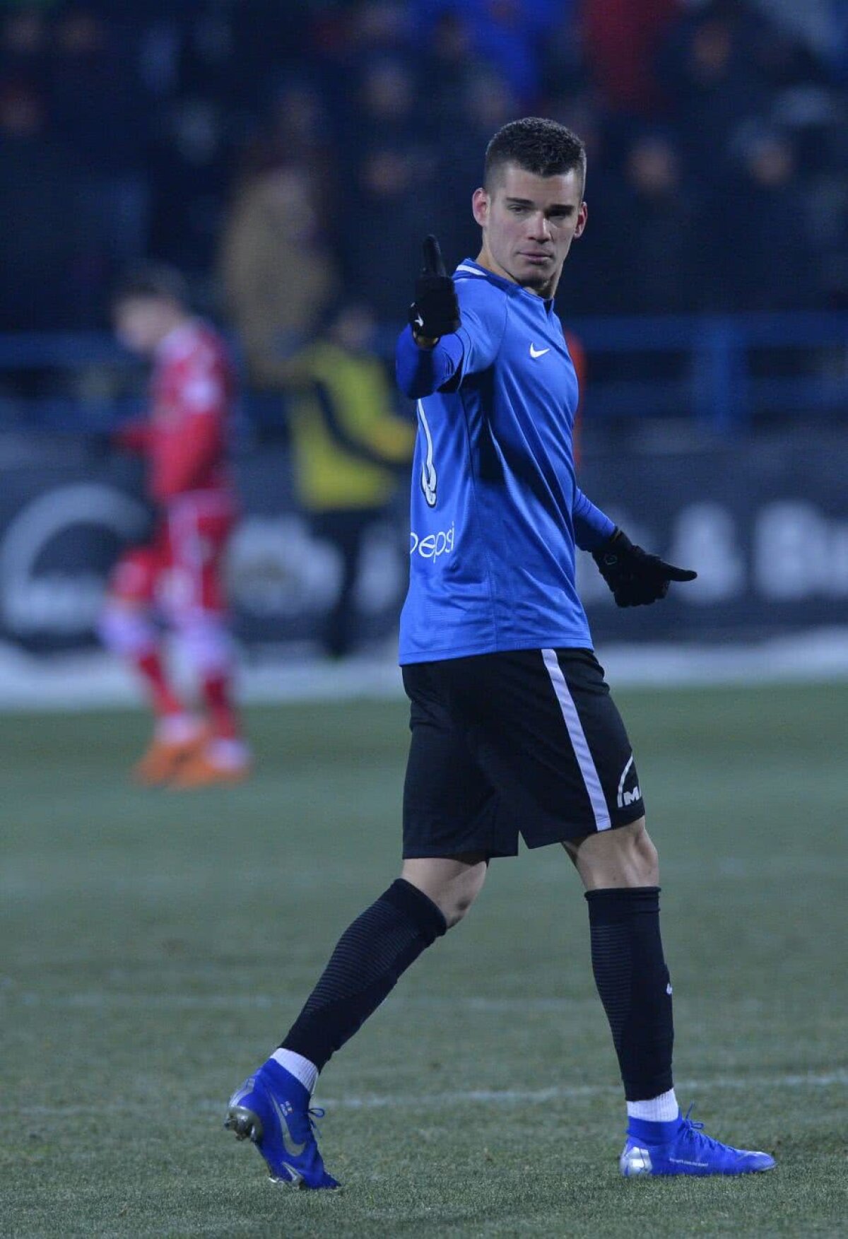 VIITORUL - DINAMO // VIDEO Ianis Hagi, gol GENIAL! Vezi execuția asemănătoare a lui Gică, tot dintr-un meci cu Dinamo