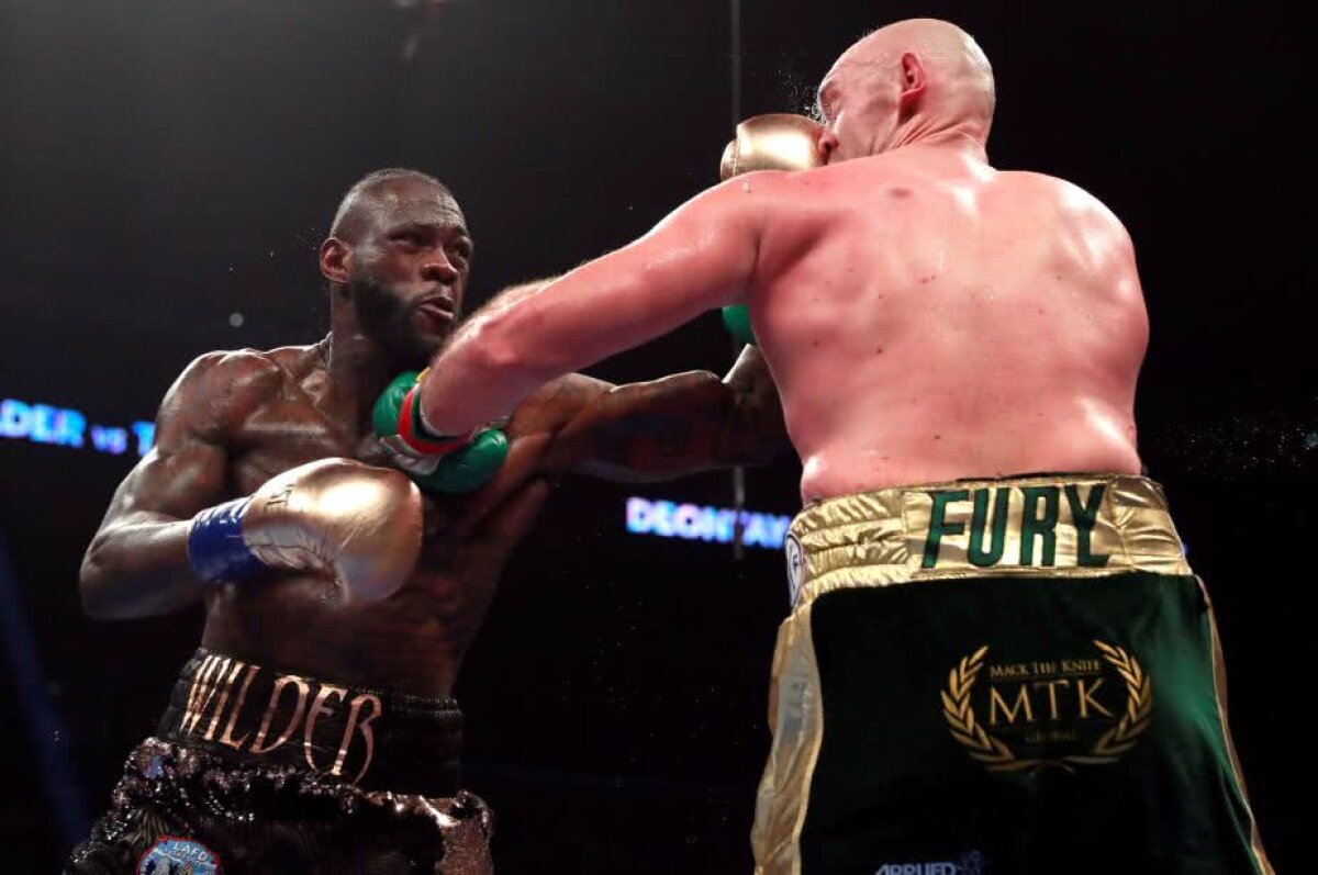 VIDEO+FOTO Furyos și iute » Verdict controversat în Wilder vs. Fury! Britanicul a dominat lupta, însă a fost pus de două ori la podea