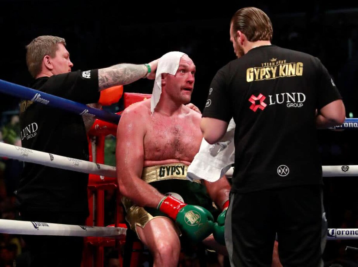 VIDEO+FOTO Furyos și iute » Verdict controversat în Wilder vs. Fury! Britanicul a dominat lupta, însă a fost pus de două ori la podea