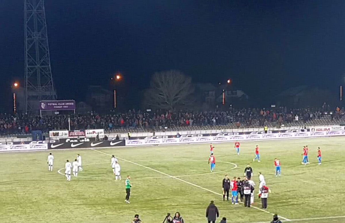 FCSB - GAZ METAN 2-1 // Palpitații la Pitești: FCSB câștigă cu emoții, la debutul în noul exil, și se menține în cursa de urmărire a liderului. Meci foarte tensionat