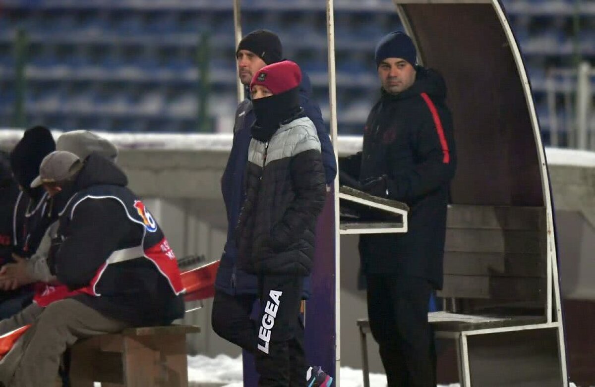 FCSB - GAZ METAN 2-1 // Palpitații la Pitești: FCSB câștigă cu emoții, la debutul în noul exil, și se menține în cursa de urmărire a liderului. Meci foarte tensionat