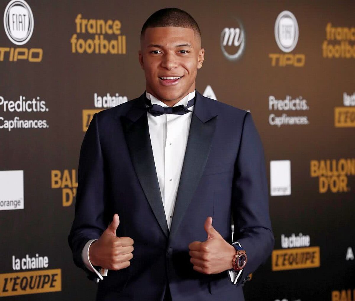 BALONUL DE AUR // UPDATE VIDEO+FOTO Modrici d'or » Luka Modrici e noul Balon de Aur! Ronaldo pe 2, Messi pe 5: clasamentul complet