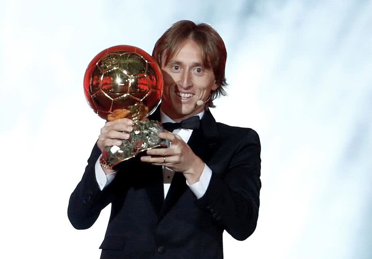 BALONUL DE AUR // UPDATE VIDEO+FOTO Modrici d'or » Luka Modrici e noul Balon de Aur! Ronaldo pe 2, Messi pe 5: clasamentul complet