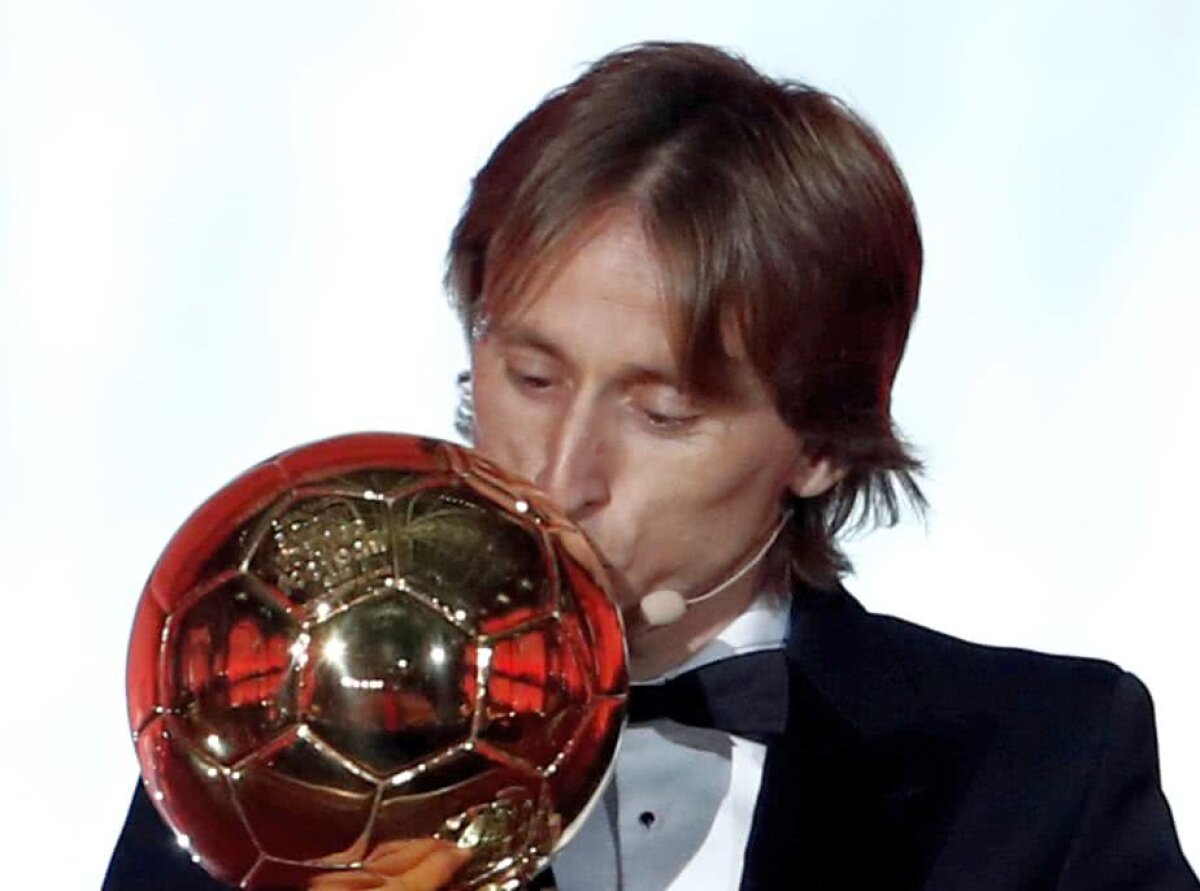 BALONUL DE AUR // UPDATE VIDEO+FOTO Modrici d'or » Luka Modrici e noul Balon de Aur! Ronaldo pe 2, Messi pe 5: clasamentul complet