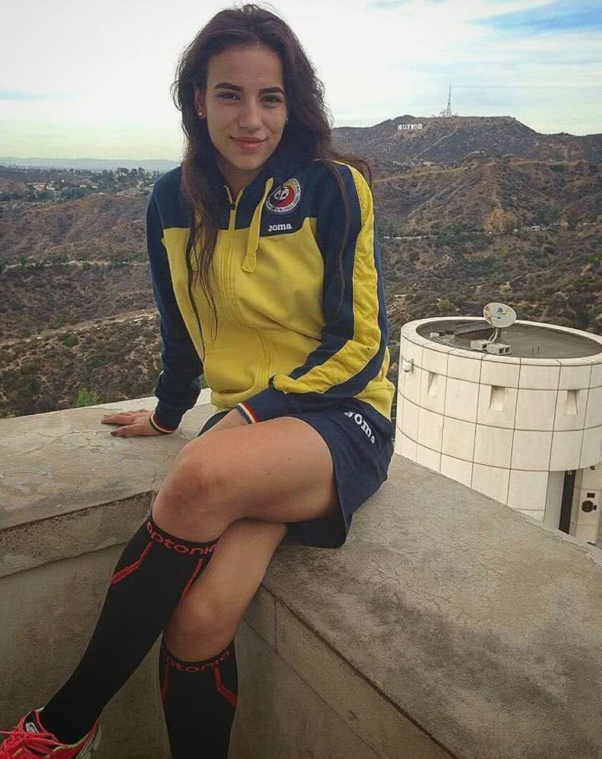 FOTO Marchează și în afara terenului: cea mai bună jucătoare de fotbal din România atrage toate privirile!