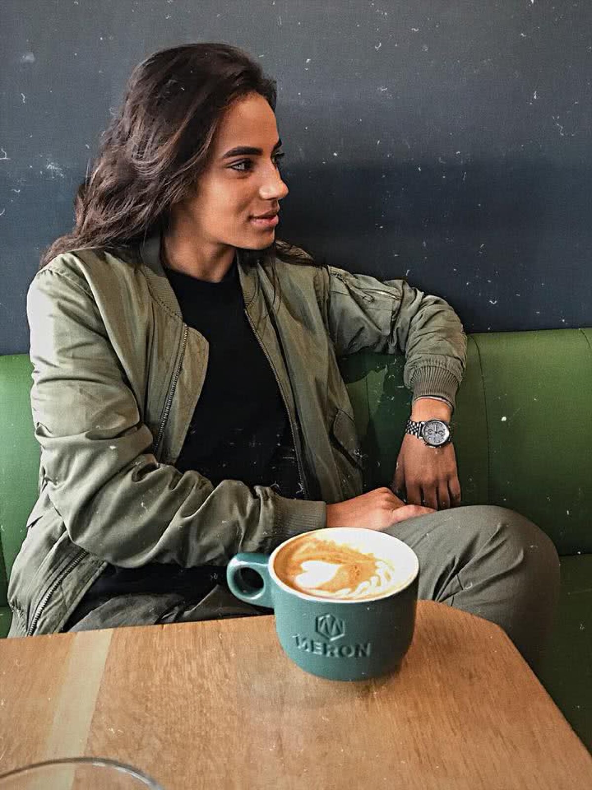 FOTO Marchează și în afara terenului: cea mai bună jucătoare de fotbal din România atrage toate privirile!