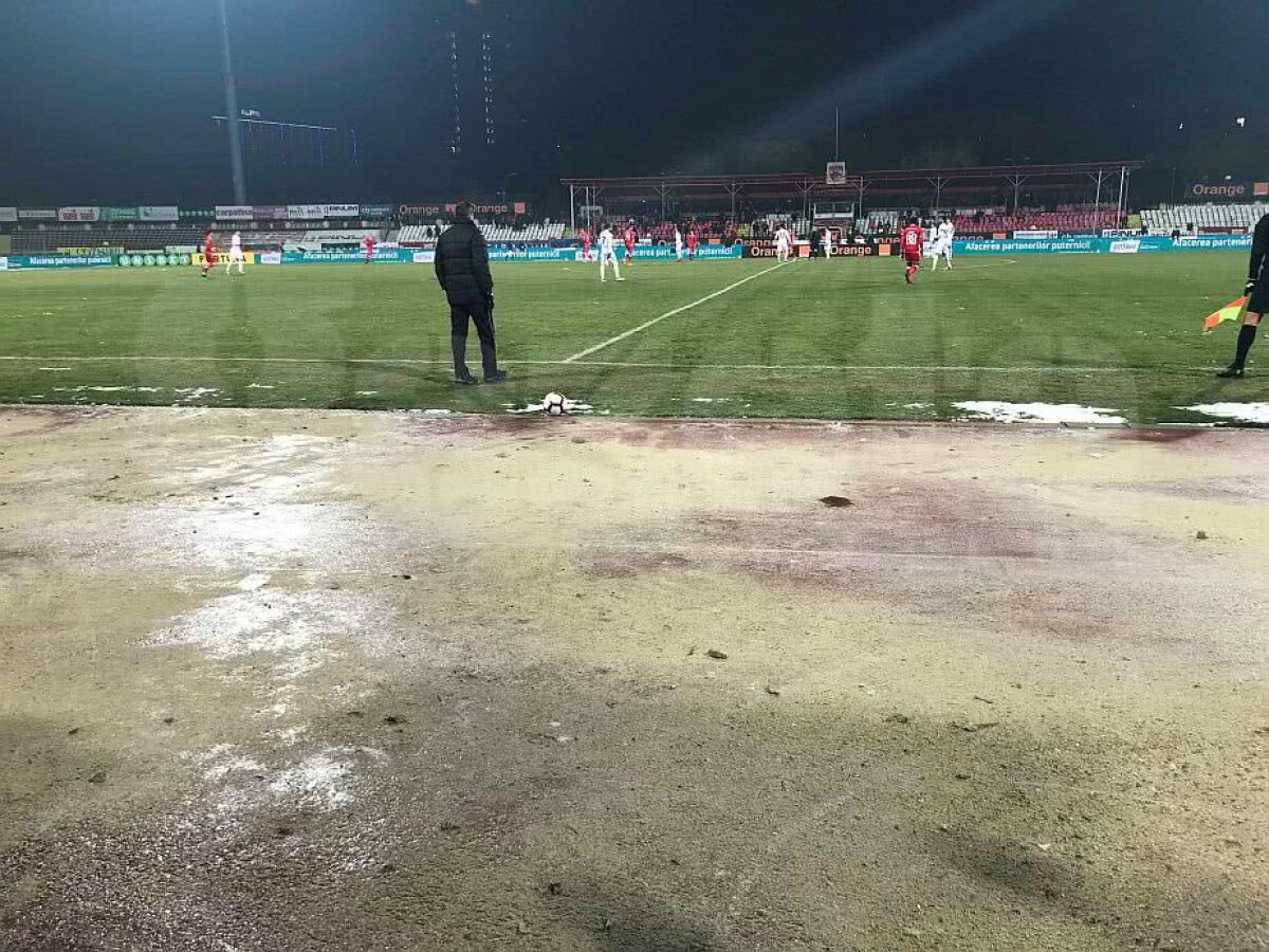 GALERIE FOTO "Ștefan cel Mare" și regatul înghețat » Imagini INCREDIBILE de pe stadionul lui Dinamo: pericol IMENS pentru jucători și antrenori 