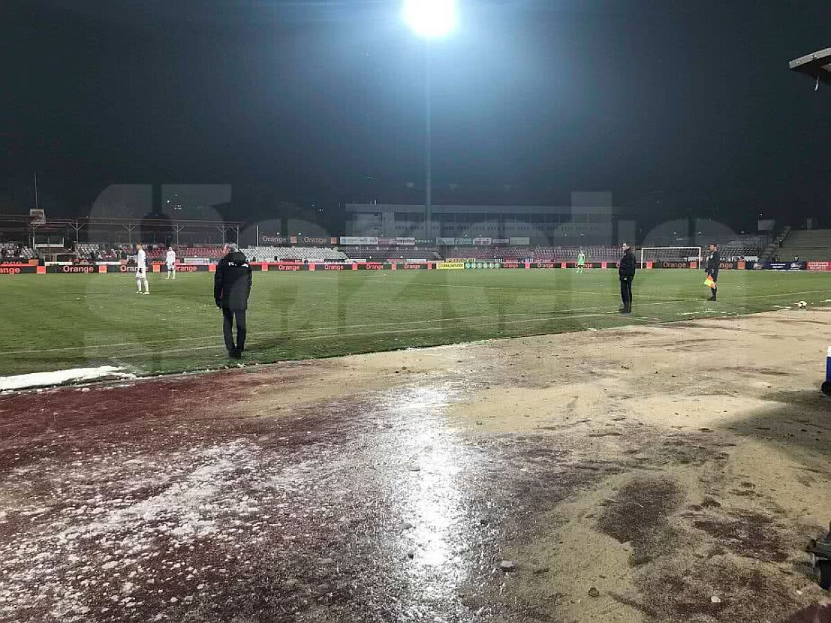GALERIE FOTO "Ștefan cel Mare" și regatul înghețat » Imagini INCREDIBILE de pe stadionul lui Dinamo: pericol IMENS pentru jucători și antrenori 