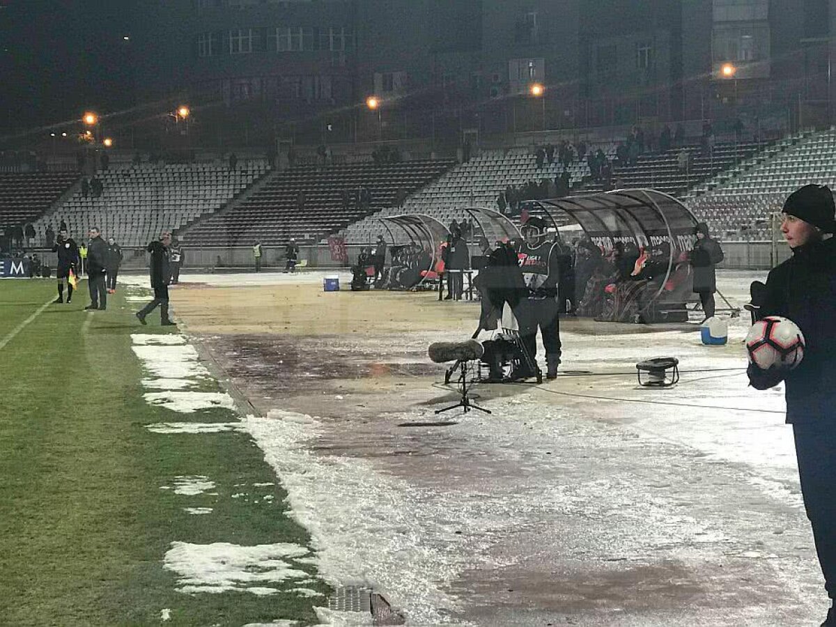 GALERIE FOTO "Ștefan cel Mare" și regatul înghețat » Imagini INCREDIBILE de pe stadionul lui Dinamo: pericol IMENS pentru jucători și antrenori 