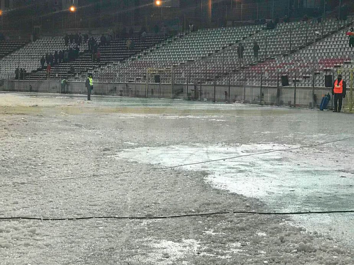 GALERIE FOTO "Ștefan cel Mare" și regatul înghețat » Imagini INCREDIBILE de pe stadionul lui Dinamo: pericol IMENS pentru jucători și antrenori 
