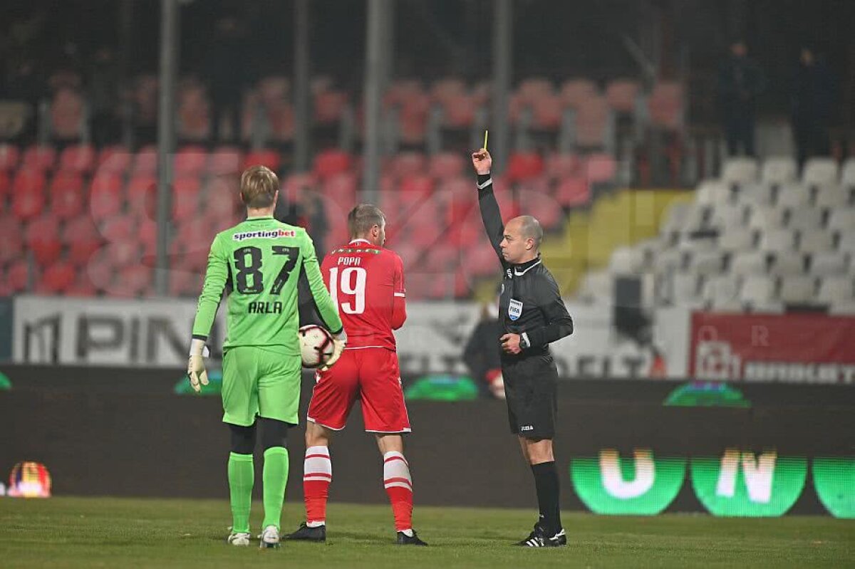 VIDEO + FOTO "Serie B, Dinamo-n Serie B!" » CFR Cluj a dat de pământ cu Dinamo, scor 3-0. Golaveraj 1-7 în ultimele două meciuri 