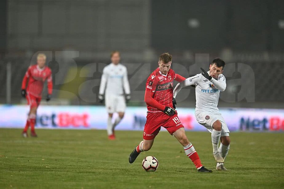 VIDEO + FOTO "Serie B, Dinamo-n Serie B!" » CFR Cluj a dat de pământ cu Dinamo, scor 3-0. Golaveraj 1-7 în ultimele două meciuri 