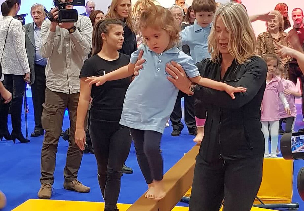VIDEO+FOTO Nadia a inaugurat grădinița pentru micii gimnaști » Poanta zilei la eveniment: "Nu e copilul meu, e al lui Borcea" :D
