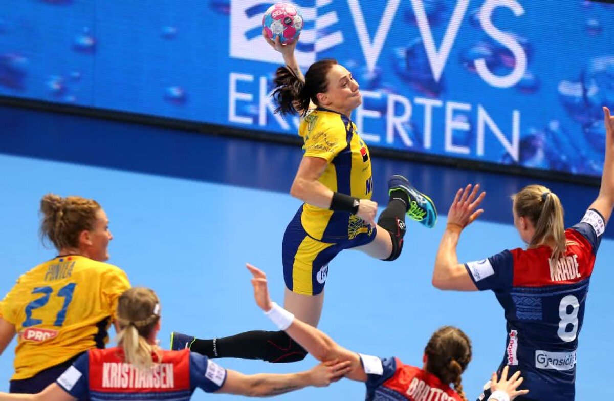 ROMÂNIA - NORVEGIA 31-23 //  VIDEO Fetele de la naționala României au făcut SHOW în autocar după victoria cu Norvegia: "Din toată inima, pentru România" + 10 fotografii nebune de la meci