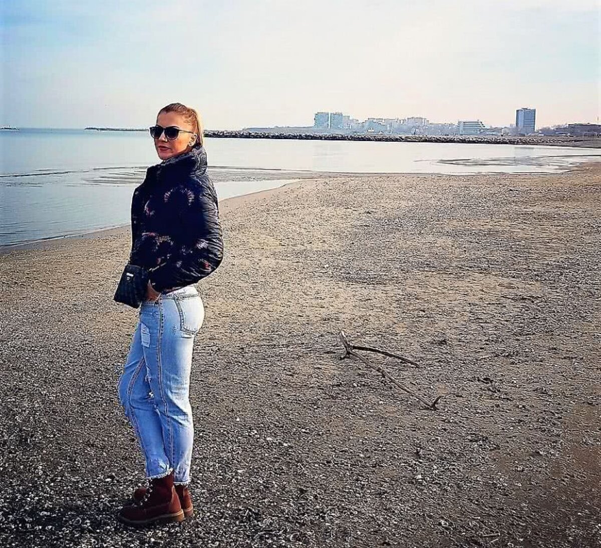 ROMÂNIA LA EURO // Povestea incredibilă a pivotului naționalei, Raluca Băcăoanu: "Am leșinat instant! M-am trezit pe un pat de spital, nu ştiam ce-i cu mine!"