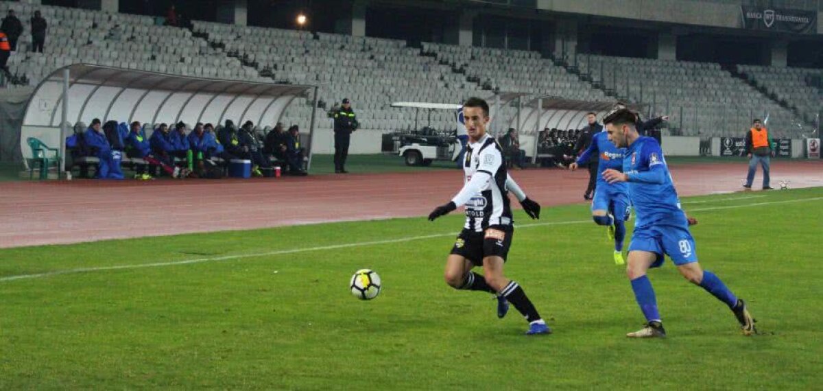 U CLUJ - CHINDIA 3-1 // VIDEO + FOTO O seară memorabilă! "U" Cluj detronează liderul Chindia la debutul în antrenorat al lui Bogdan Lobonț