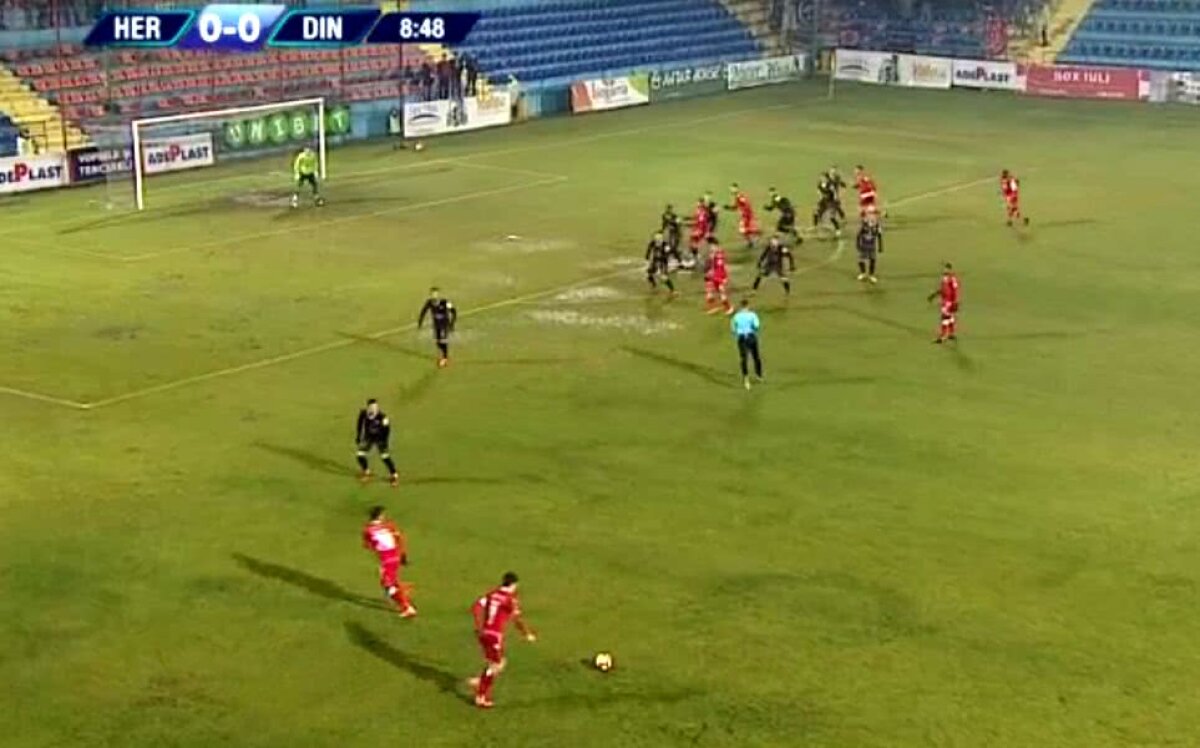 VIDEO+FOTO Gafă incredibilă în Hermannstadt - Dinamo » Fără reacție la gol!