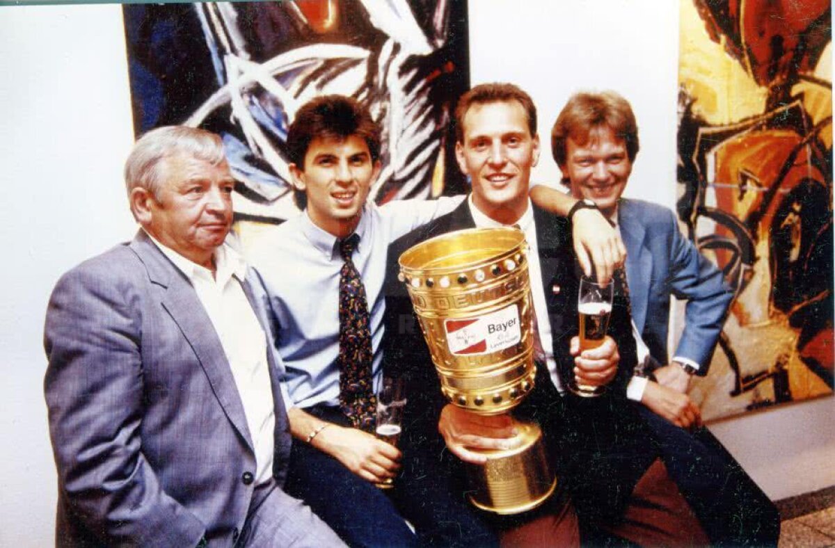 IONUȚ LUPESCU LA 50 DE ANI // "Kaiserul", așa cum nu l-ai mai văzut » 15 imagini tari, unele publicate în premieră: momente neprețuite de pe teren și din afara lui