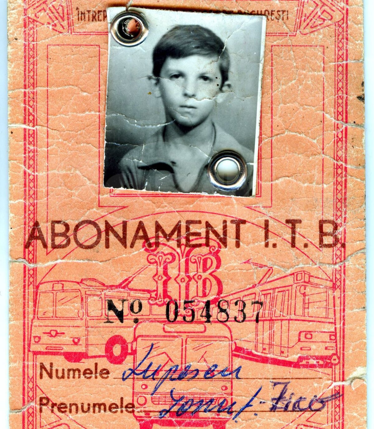 IONUȚ LUPESCU LA 50 DE ANI // "Kaiserul", așa cum nu l-ai mai văzut » 15 imagini tari, unele publicate în premieră: momente neprețuite de pe teren și din afara lui