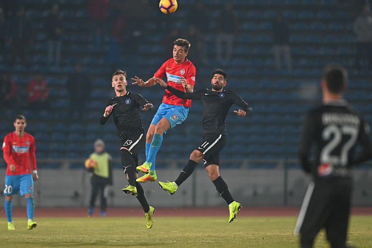 VIDEO+FOTO » FCSB, victorie facilă cu Viitorul lui Gică Hagi, scor 2-0 » Roș-albaștrii s-au apropiat de liderul CFR Cluj