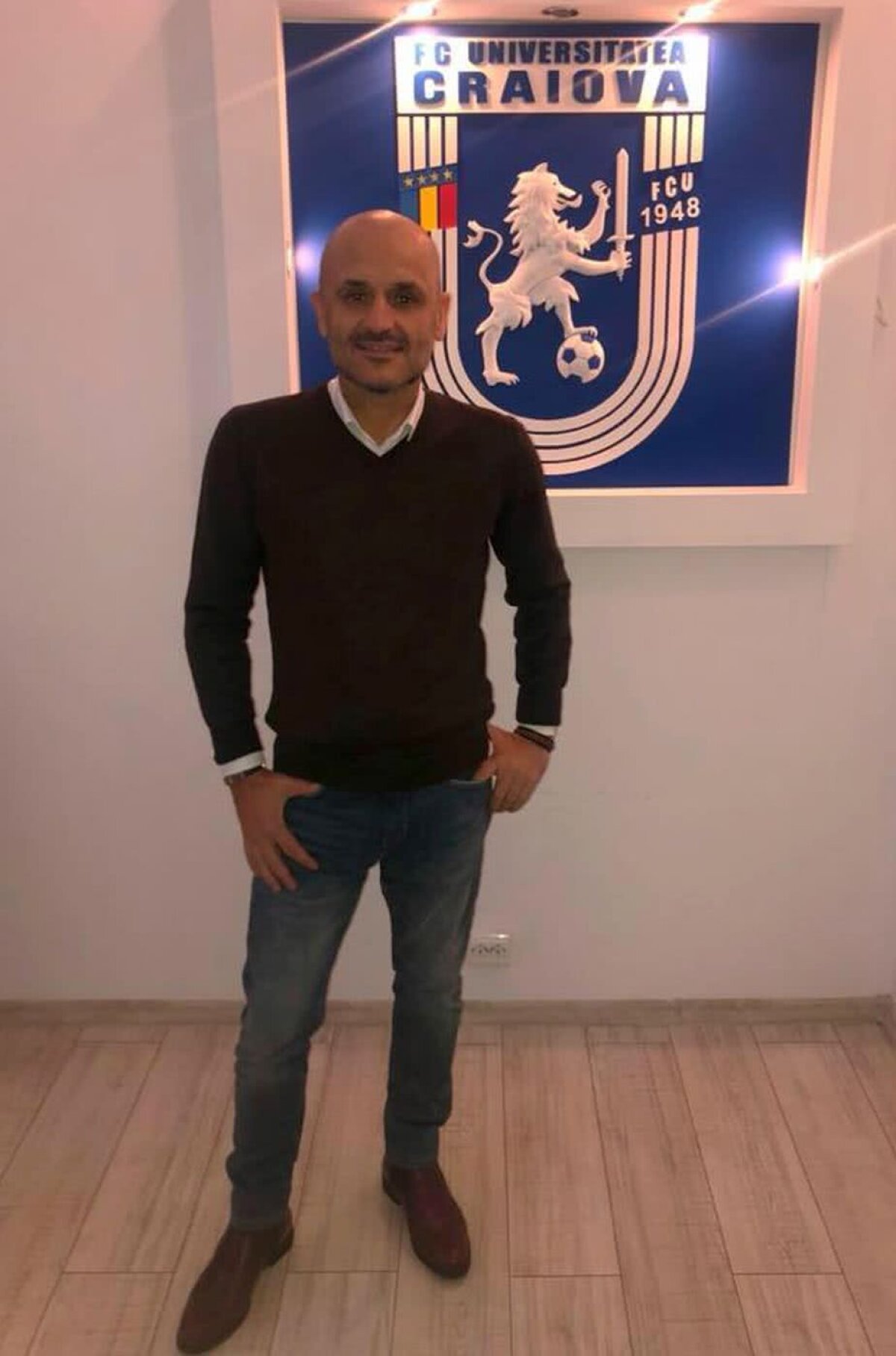 GALERIE FOTO "Hipsterul" Mititelu » Patronul craiovean a uimit cu ultima apariție