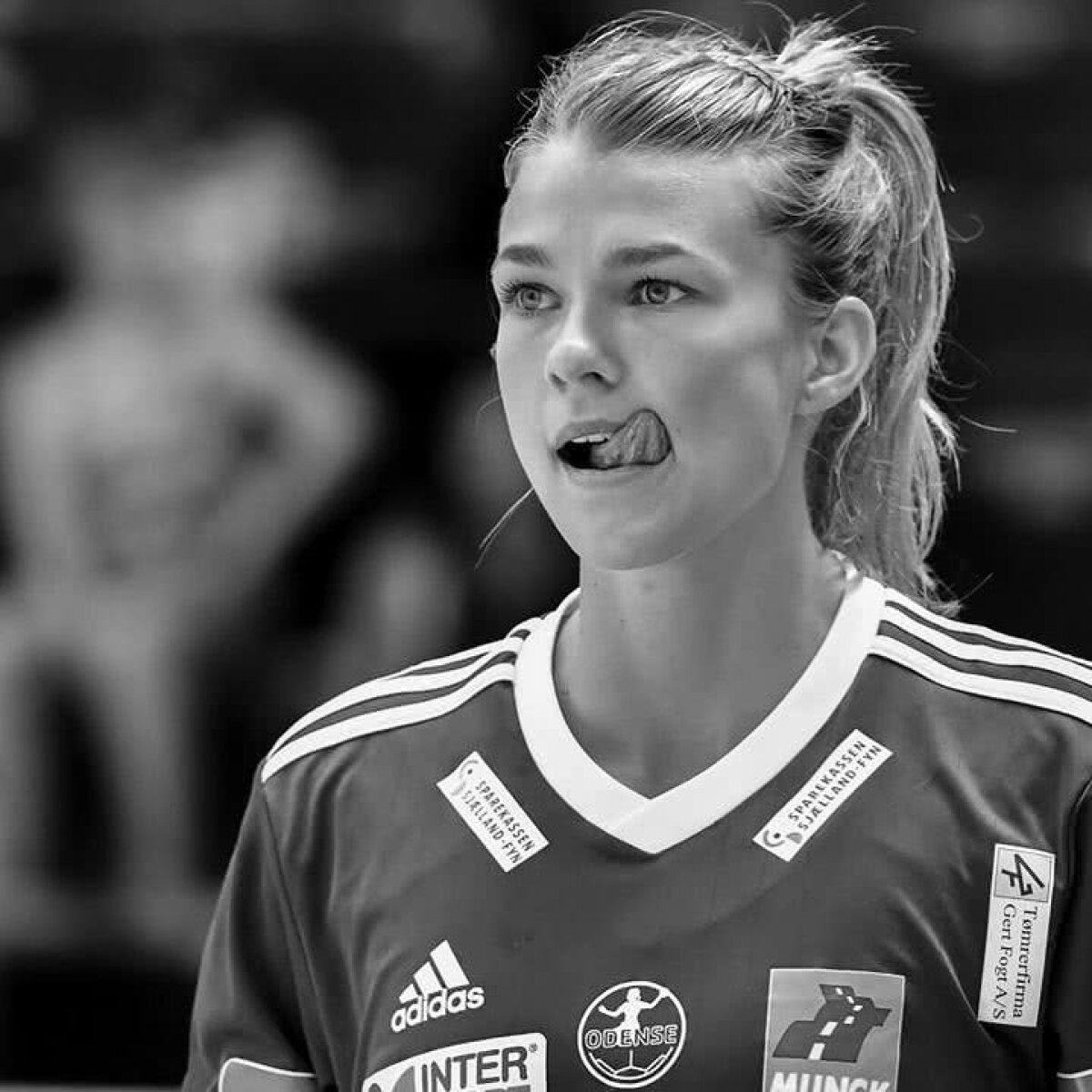 EURO HANDBAL // GALERIE FOTO Portărița Olandei, relație nonconformistă cu iubitul fotbalist » Imagine controversată postată de handbalistă