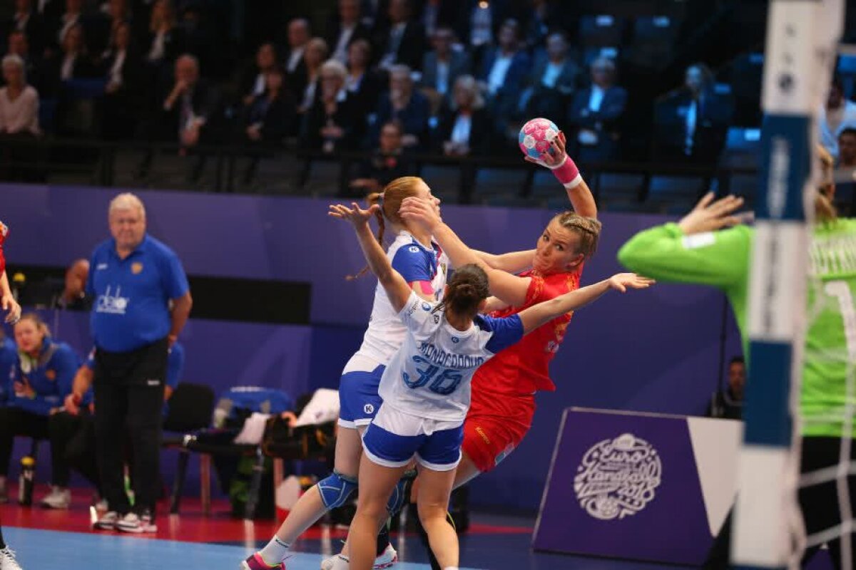 ROMÂNIA - RUSIA 22-28 // VIDEO + FOTO Spulberate fără Neagu! Ne-am prăbușit după 25 de minute în fața rusoaicelor