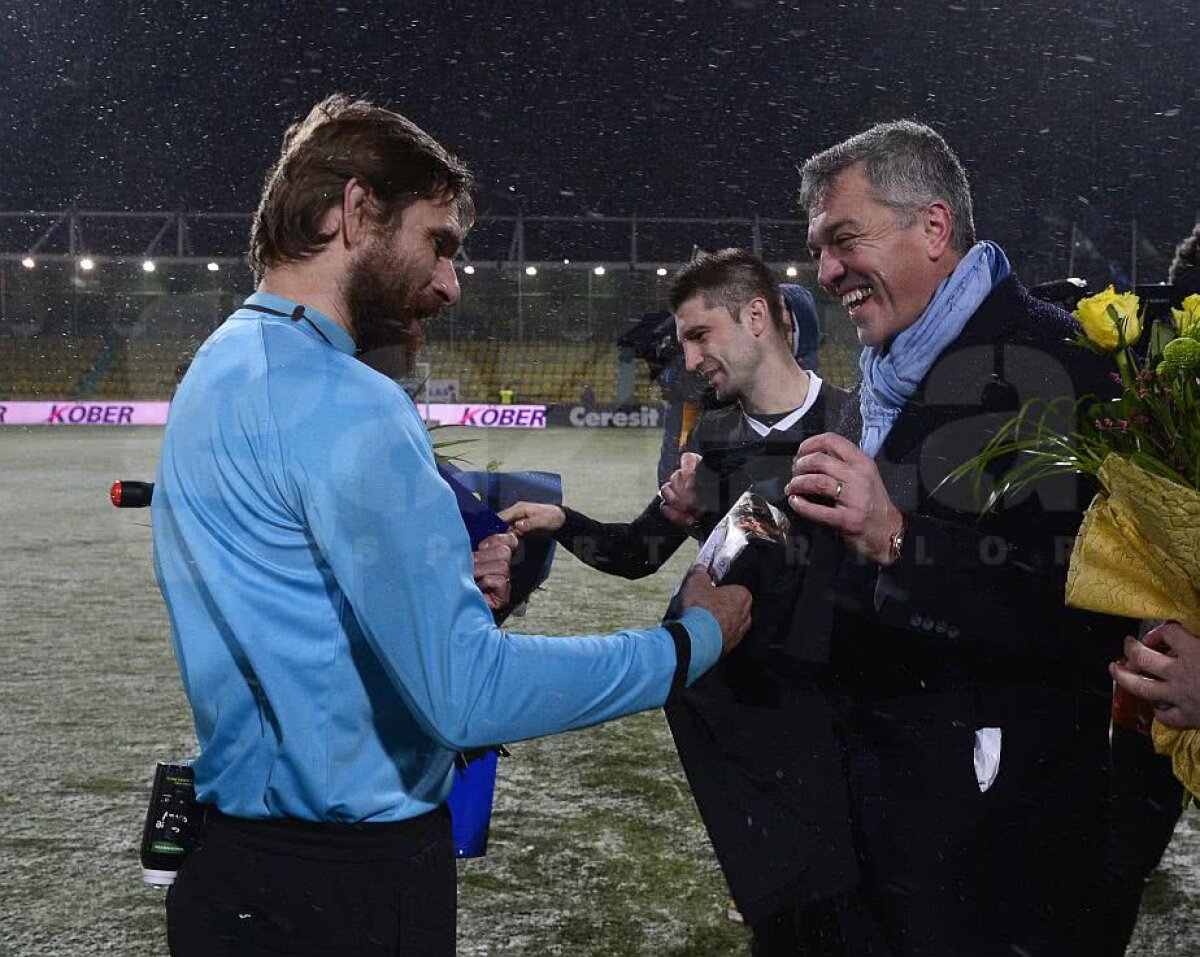 GALERIE FOTO Alexandru Tudor, premiat la retragerea din activitate: "Respect și stimă pentru o carieră sublimă"