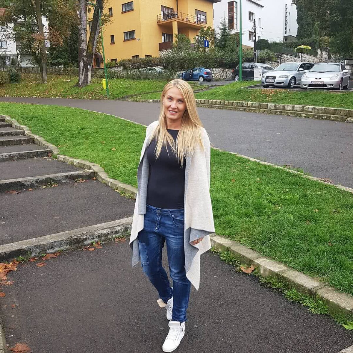 EXCLUSIV "Cred că le plac ochii mei" » Cea mai frumoasă handbalistă a României explică de ce crede că e mereu în prim-plan