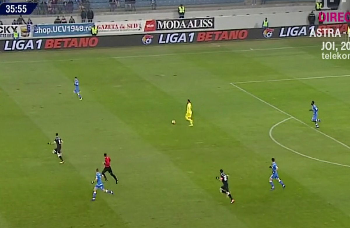 CS U CRAIOVA - GAZ METAN 2-0  // VIDEO Pigliacelli ca Higuita :D » Portarul craiovean și-a "uitat" postul  