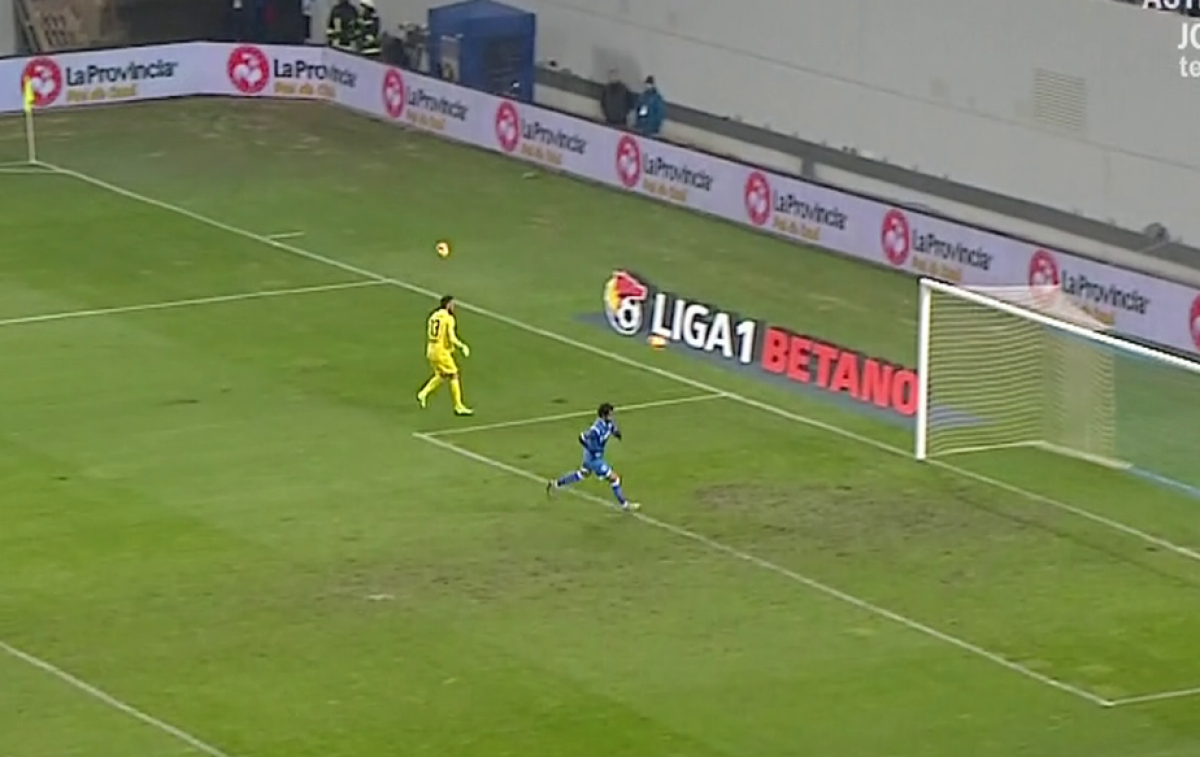 CS U CRAIOVA - GAZ METAN 2-0  // VIDEO Pigliacelli ca Higuita :D » Portarul craiovean și-a "uitat" postul  