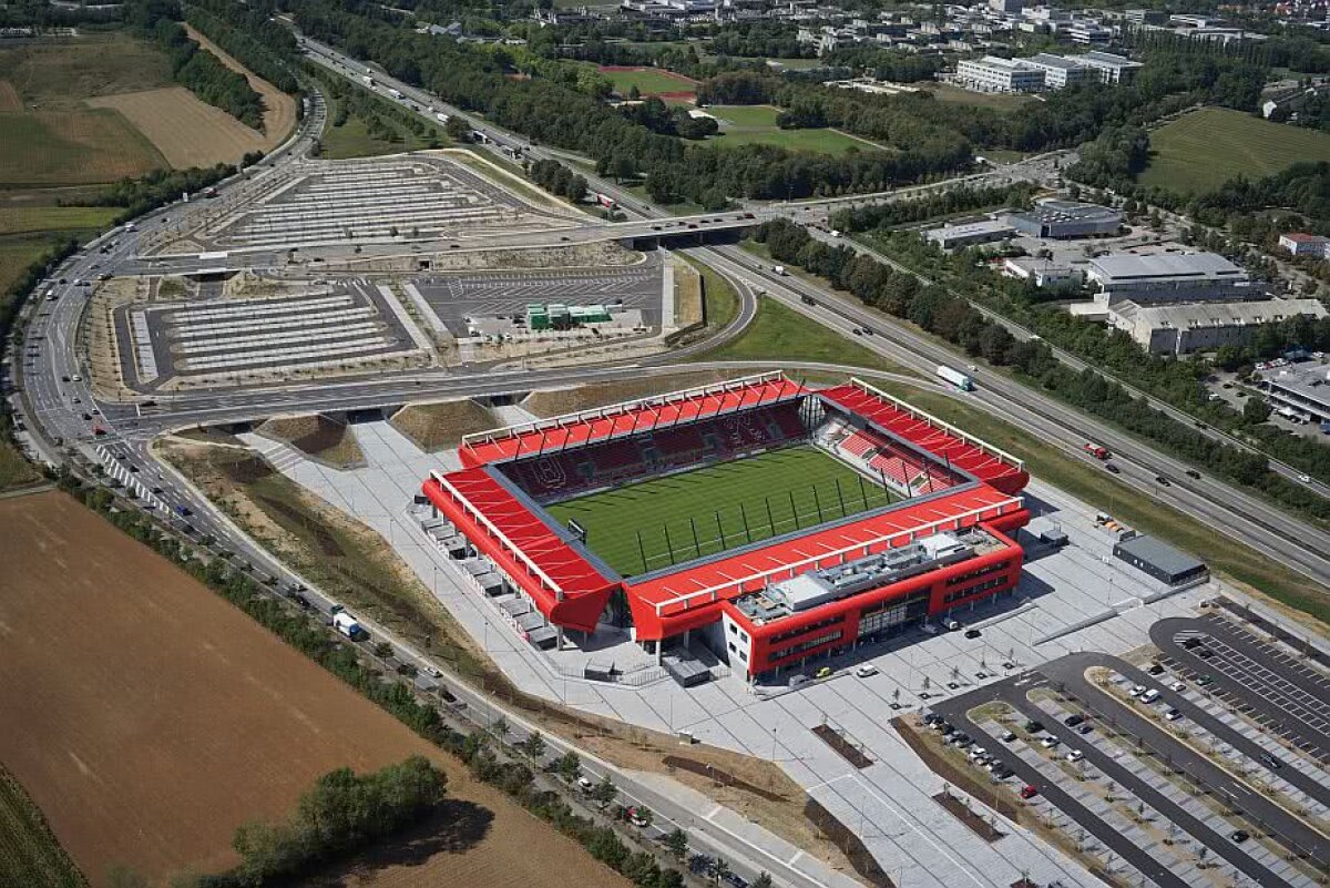 GALERIE FOTO Superinvestiție privată într-un oraș mare al României? "Stadion după model german spre donație"