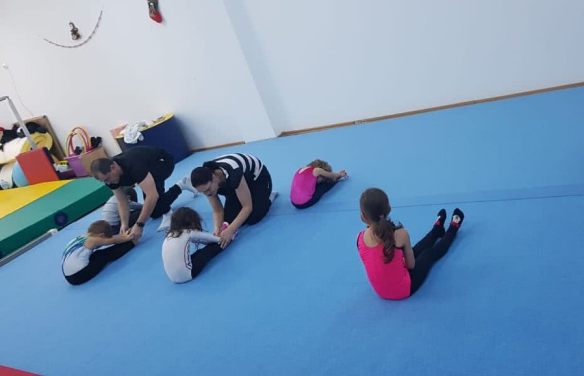 FOTO Baby gym, noul trend în gimnastică pentru cei mai mici! "Își dezvoltă forța, își pun mintea la contribuție și uită de tablete"